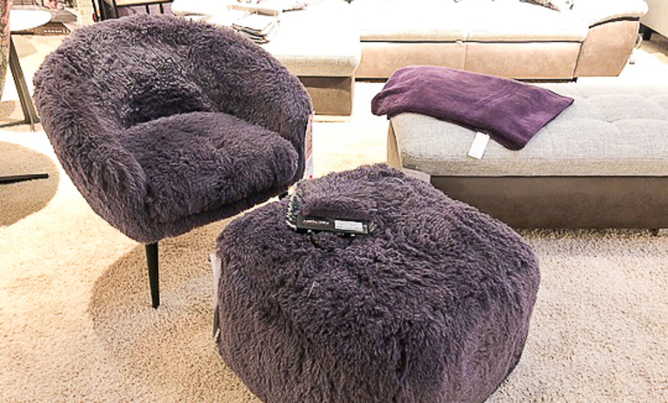 puschel-sessel-mit-hocker