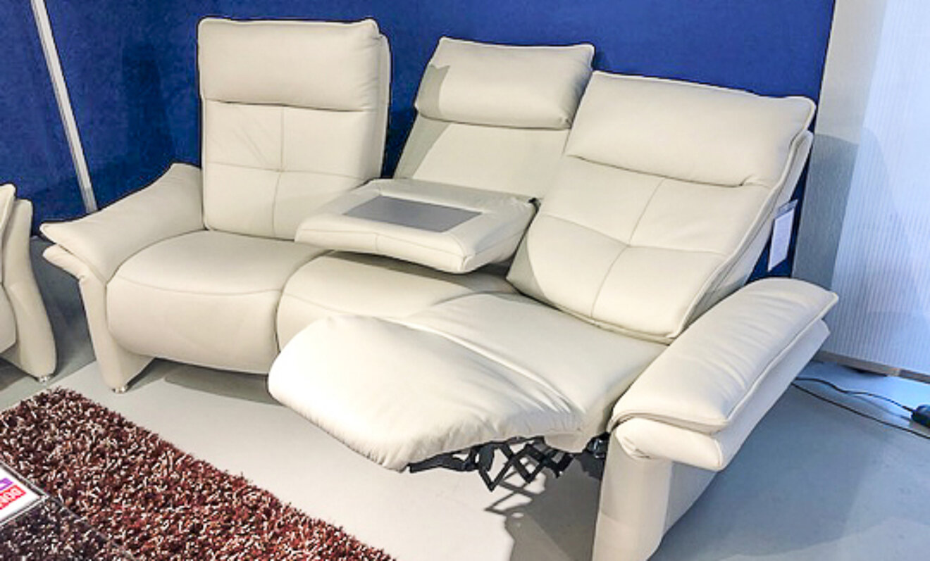 hukla-rovigo-trapezsofa-mit-motor