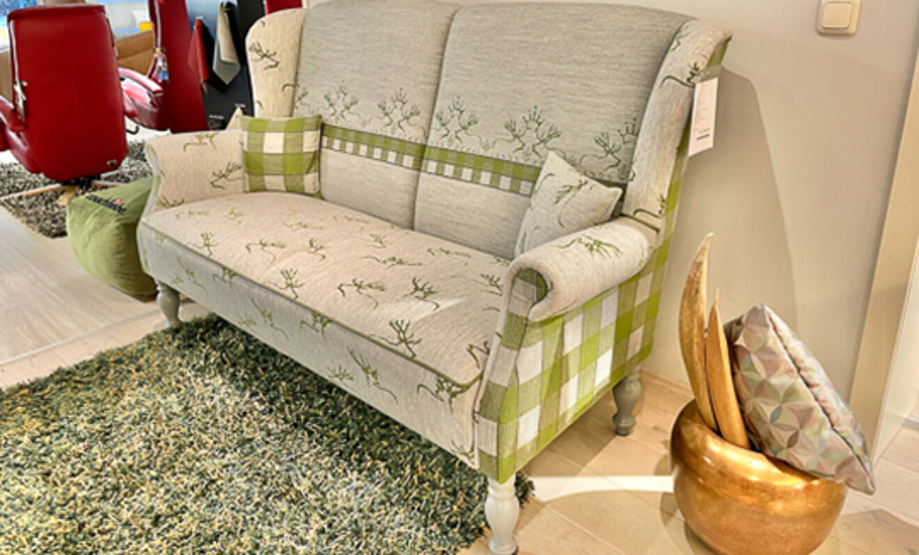 meisterpolsterei_kuechensofa_leder_stoff_kombi
